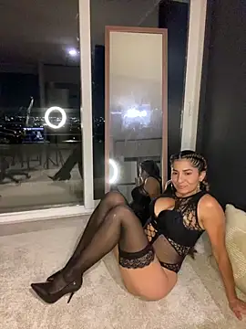 Snapshot of AlejandritaMilano chatting on March 8, 1:25 am AlejandritaMilano online show from March 8, 1:25 am