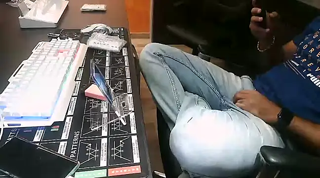 Nil Talreja online show from December 19, 8:45 am