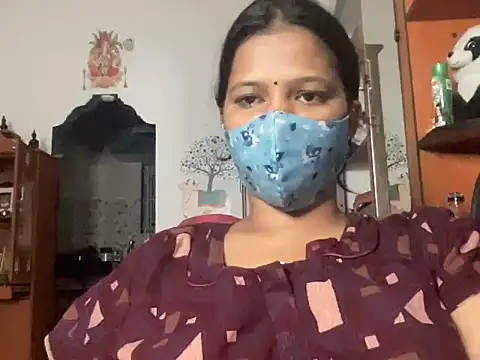 Tamil Sanjana  online show from September 17, 11:28 pm