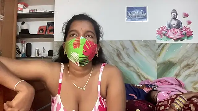 Snapshot of Tamil_Sanjana_ chatting on July 4, 9:32 pm Tamil Sanjana online show from July 4, 9:32 pm
