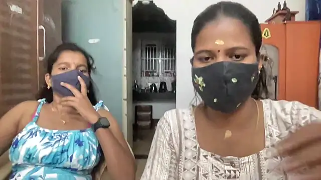 Snapshot of Tamil_Sanjana_ chatting on July 7, 4:55 pm Tamil Sanjana online show from July 7, 4:55 pm