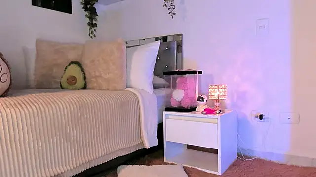 Snapshot of Alissonroses chatting on September 22, 10:01 pm Alissonroses online show from September 22, 10:01 pm