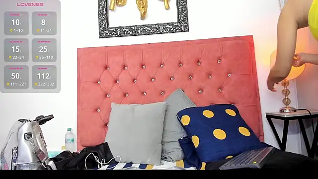 Snapshot of Samantha_Good chatting on February 5, 11:55 am Samantha Good online show from February 5, 11:55 am