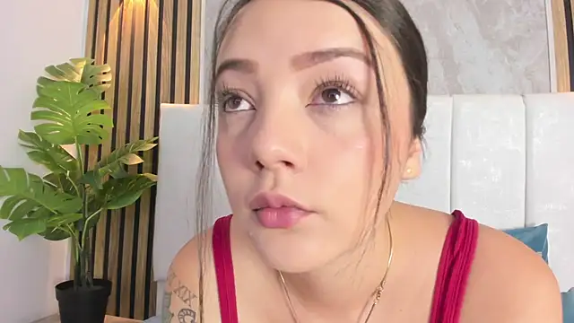 Snapshot of Samantha_Good chatting on June 21, 11:35 am Samantha Good online show from June 21, 11:35 am