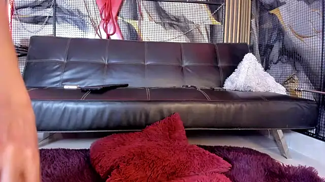 katizaldana online show from June 12, 8:24 am