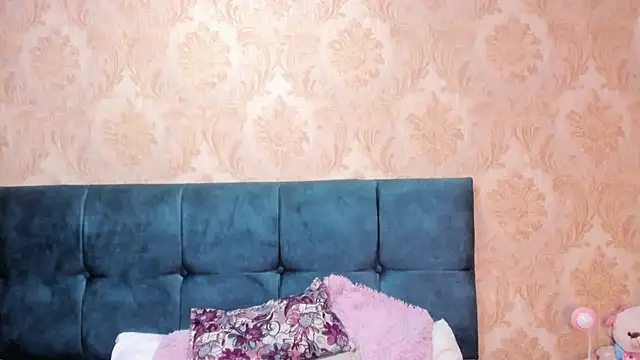 CintiaWalker online show from September 28, 12:32 pm