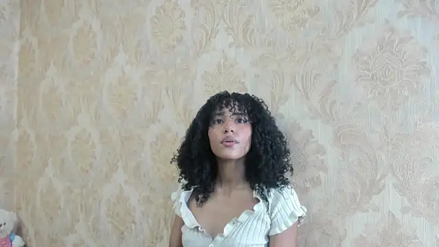 CintiaWalker online show from October 2, 12:45 pm