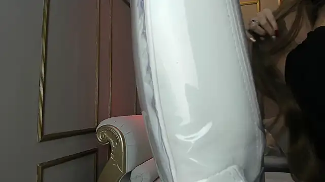 PerlaPreciosa online show from December 20, 4:08 am