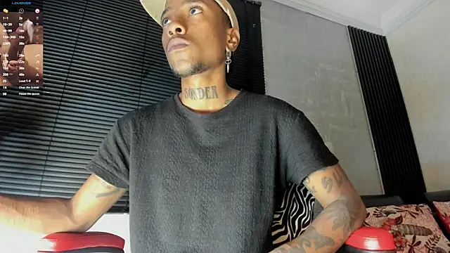 Snapshot of JhonyMiller_ chatting on November 9, 7:45 pm JhonyMiller online show from November 9, 7:45 pm