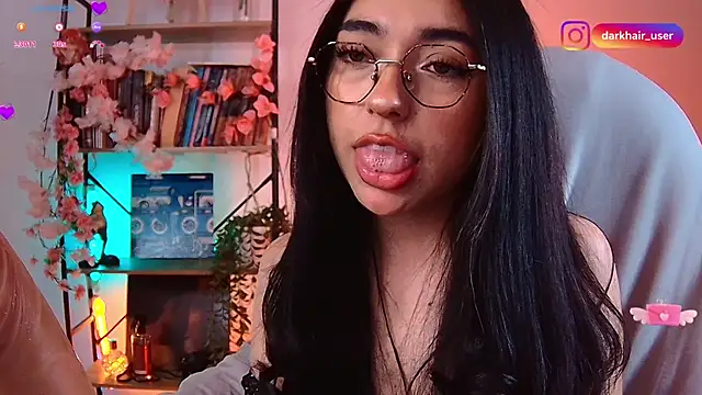 Snapshot of Sweet_Nyx chatting on May 16, 12:29 am Sweet Nyx online show from May 16, 12:29 am