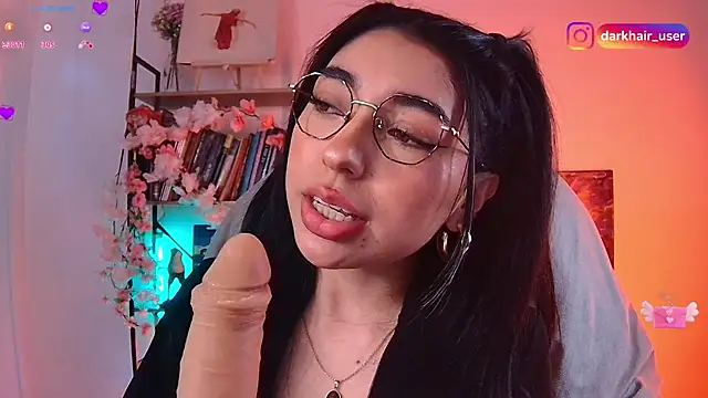 Snapshot of Sweet_Nyx chatting on May 17, 8:49 pm Sweet Nyx online show from May 17, 8:49 pm