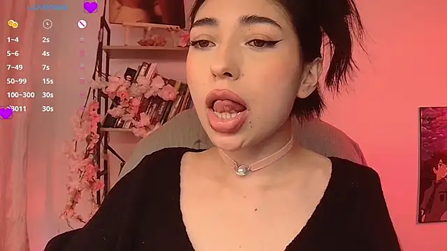 Snapshot of Sweet_Nyx chatting on August 4, 10:23 pm Sweet Nyx online show from August 4, 10:23 pm