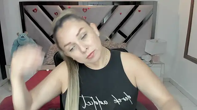 natalia5560 online show from November 4, 1:21 pm