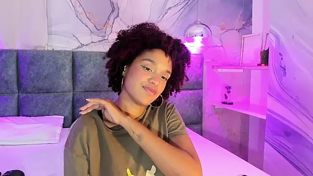 loladupont online show from March 6, 5:54 pm