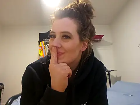 Snapshot of stunnaagirll chatting on October 11, 7:01 pm stunnaagirll online show from October 11, 7:01 pm