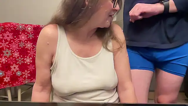 Snapshot of Keywest_Kate chatting on January 10, 1:32 am Keywest Kate online show from January 10, 1:32 am