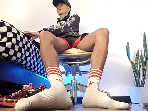 codysmith online show from December 19, 1:12 am