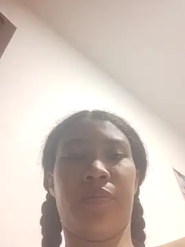 kattyandericc online show from April 23, 3:30 am