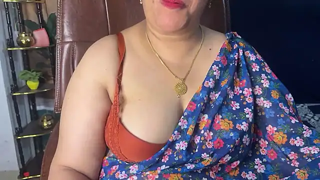 FlatVincy4 online show from April 29, 4:55 pm