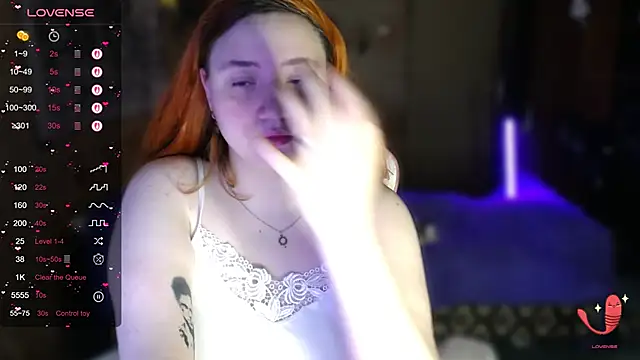 Bitchy Lily online show from December 20, 4:58 pm