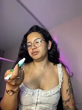 Rosita forever  online show from April 29, 8:29 am