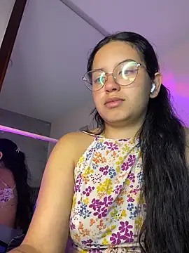 Snapshot of Rosita_forever_ chatting on May 15, 7:54 pm Rosita forever online show from May 15, 7:54 pm
