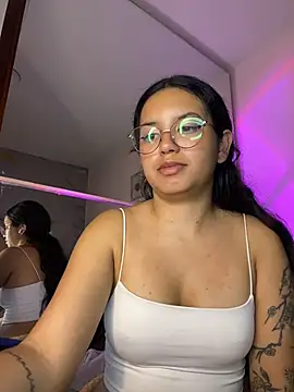 Snapshot of Rosita_forever_ chatting on May 17, 6:22 am Rosita forever online show from May 17, 6:22 am