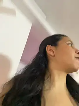 Snapshot of Rosita_forever_ chatting on May 21, 4:58 pm Rosita forever online show from May 21, 4:58 pm