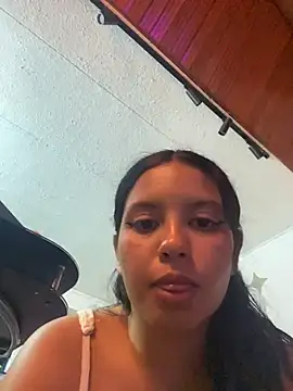 Snapshot of Rosita_forever_ chatting on May 26, 6:26 pm Rosita forever online show from May 26, 6:26 pm