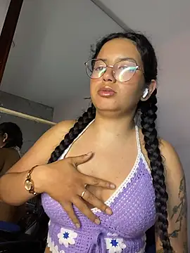 Snapshot of Rosita_forever_ chatting on June 7, 3:43 am Rosita forever online show from June 7, 3:43 am