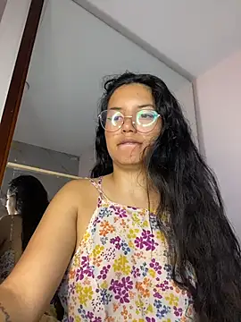 Snapshot of Rosita_forever_ chatting on June 14, 2:41 pm Rosita forever online show from June 14, 2:41 pm