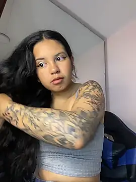 Snapshot of Rosita_forever_ chatting on June 15, 3:03 pm Rosita forever online show from June 15, 3:03 pm