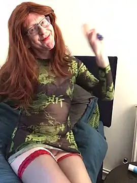 Snapshot of Valerie-4-U chatting on January 19, 1:01 pm Valerie-4-U online show from January 19, 1:01 pm