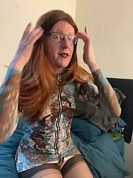 Snapshot of Valerie-4-U chatting on January 26, 1:04 pm Valerie-4-U online show from January 26, 1:04 pm