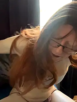 Snapshot of Valerie-4-U chatting on October 25, 8:55 am Valerie-4-U online show from October 25, 8:55 am