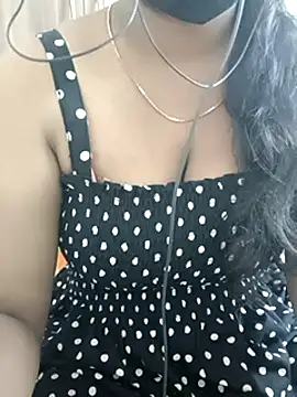 Snapshot of Tamilbigboobie chatting on February 4, 8:17 pm Tamilbigboobie online show from February 4, 8:17 pm