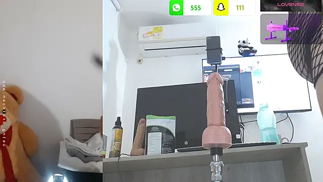 Snapshot of mariana_1_ chatting on February 28, 7:26 am mariana 1 online show from February 28, 7:26 am