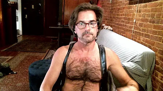 Johnny Bottoms online show from December 18, 11:44 pm