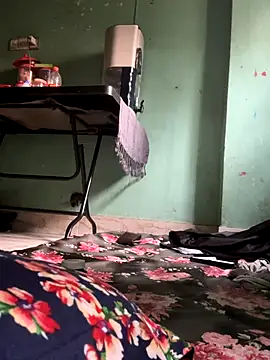 Snapshot of GildanK18 chatting on December 22, 9:50 am GildanK18 online show from December 22, 9:50 am