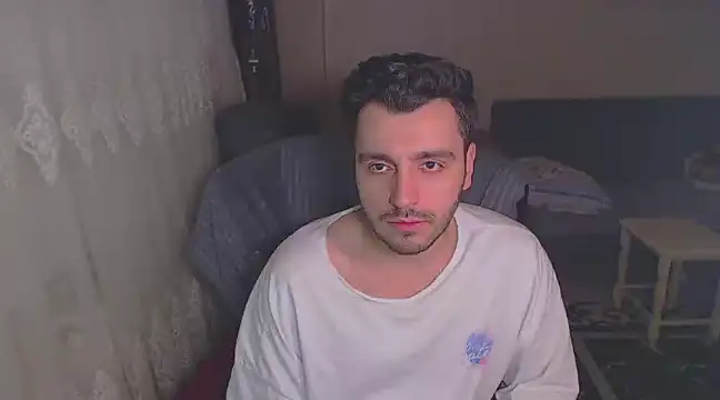 handsomeee04 online show from February 3, 12:47 am