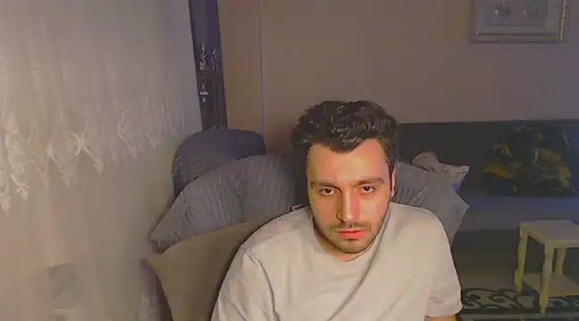 handsomeee04 online show from February 18, 4:26 am