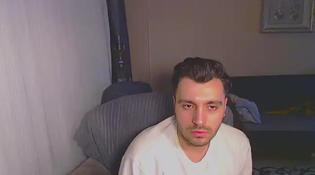 handsomeee04 online show from February 28, 9:55 pm