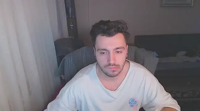 handsomeee04 online show from March 10, 2:17 am