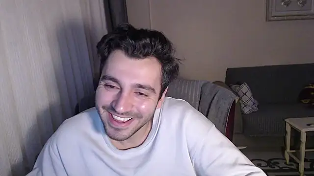 handsomeee04 online show from October 30, 10:32 pm