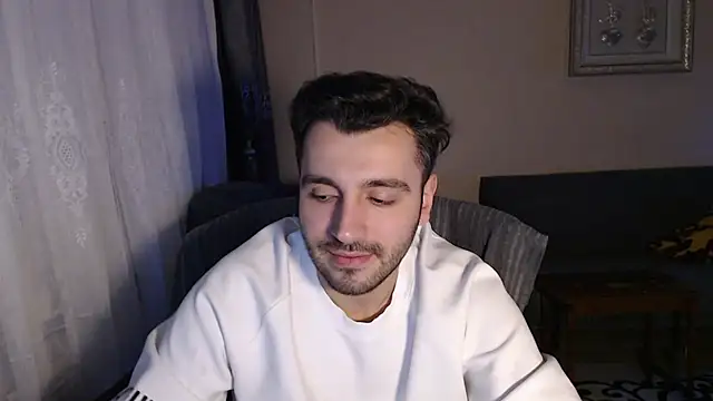 handsomeee04 online show from November 16, 10:15 pm