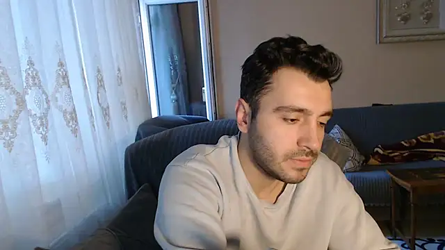 handsomeee04 online show from November 20, 2:39 pm