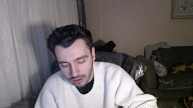 handsomeee04 online show from February 2, 11:25 pm