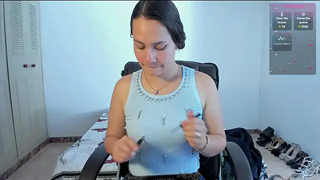 emmaTorres1 online show from March 19, 2:24 pm