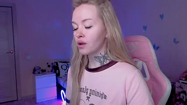 Naughty Mable online show from April 29, 1:21 am