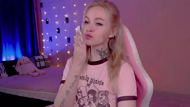 Naughty Mable online show from June 12, 1:04 am